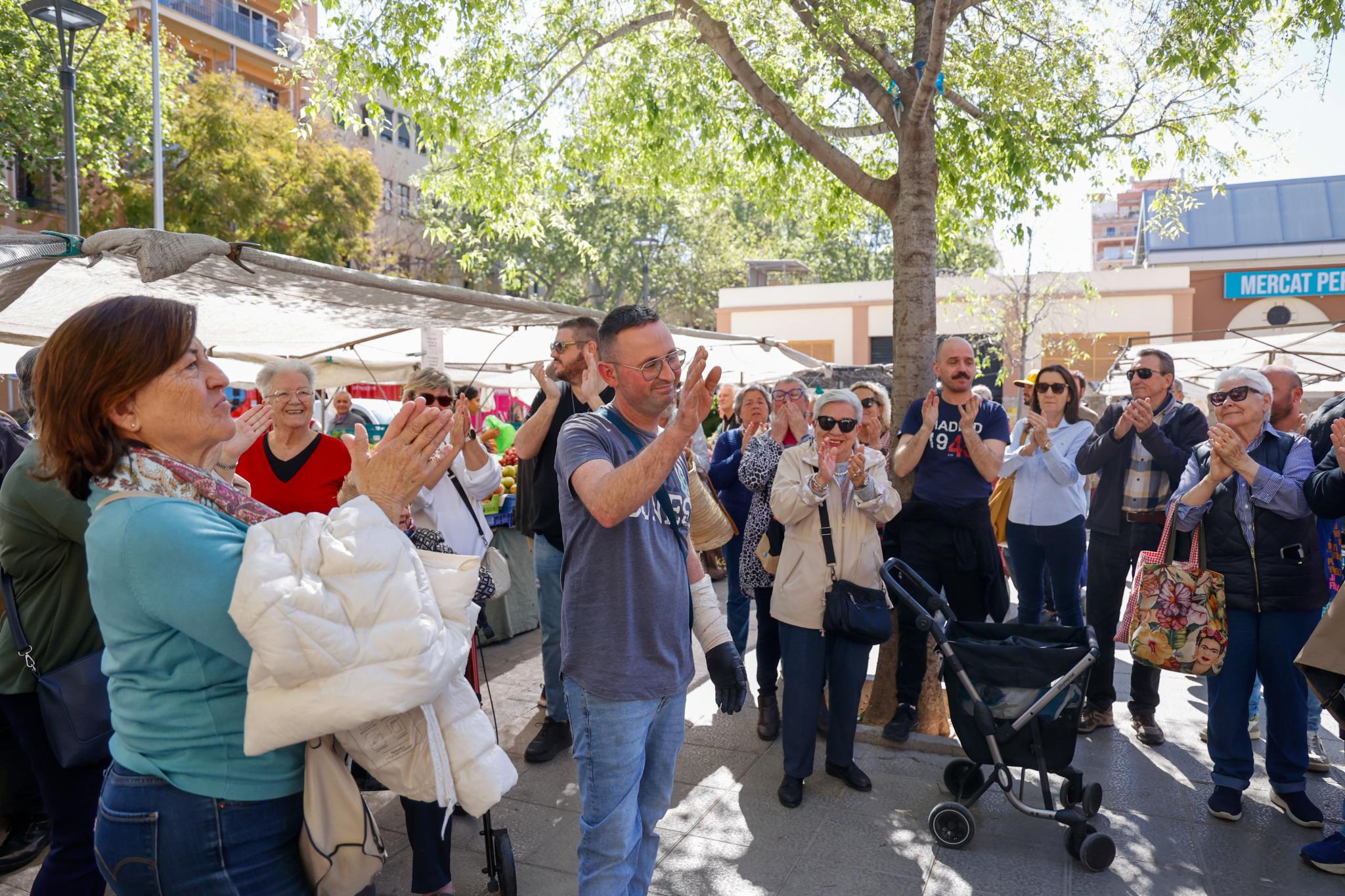 El vendedor del Mercat de Pere Garau agredido por su condición sexual: «Ojalá todo fuese una pesadilla»