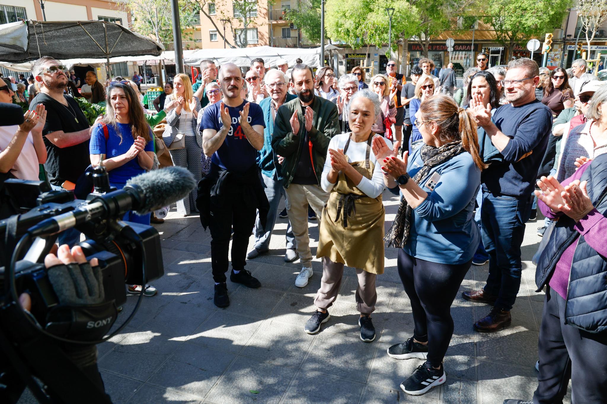El Ajuntament de Palma prohíbe la actividad de venta al agresor homófobo del Mercat de Pere Garau