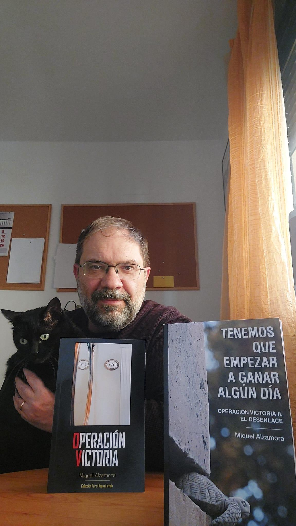 «Escribir es durísimo por muy interiorizada que tengas la historia»