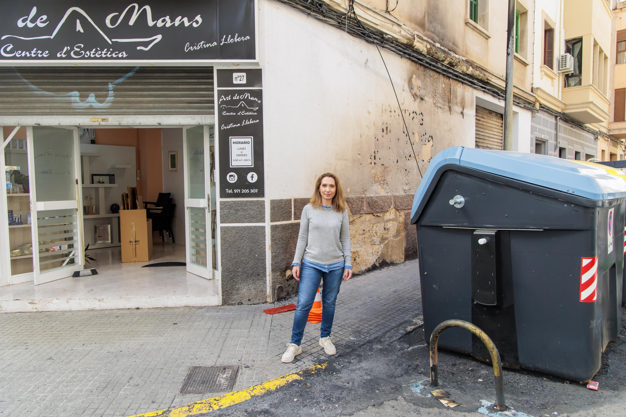 Una afectada por el incendio de contenedores en Bons Aires: «Estoy segura de que fue intencionado»
