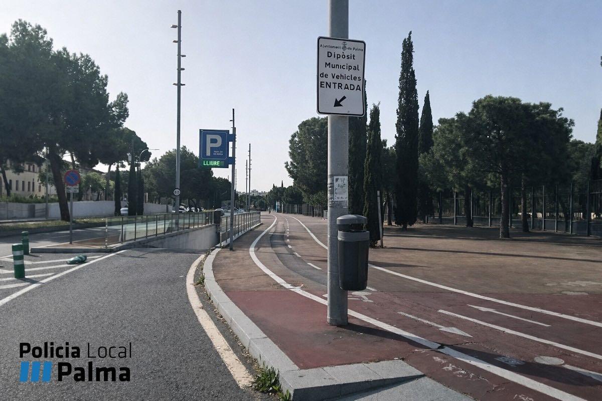 Intenta retirar el coche de otra persona en el depósito municipal de Palma y agrede a varios policías locales