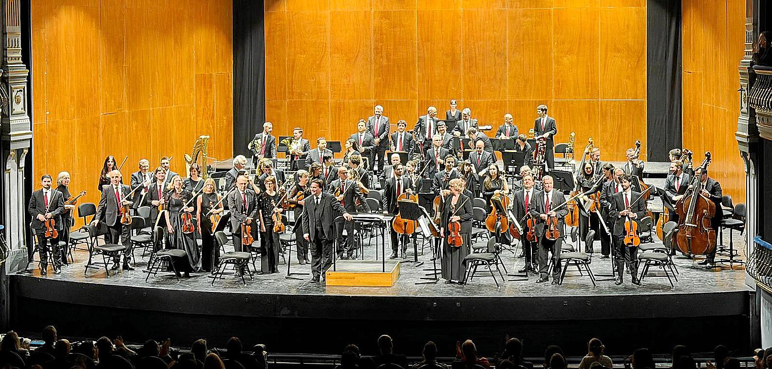 La Simfònica triunfa en el Cervantes de Málaga con un doble ‘sold out’