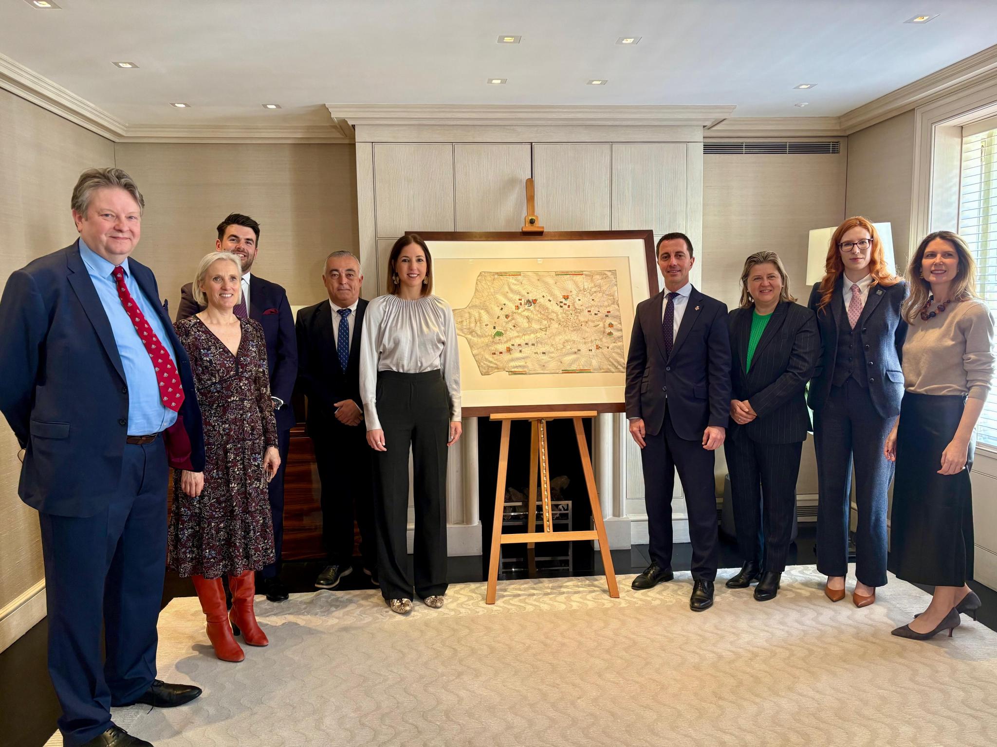 El Consell formaliza la compra de la carta portulana de Pere Rossell en Londres