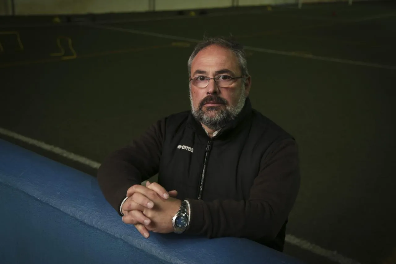 «La vida vale más que 30.000 euros»: el ingreso de un cadete en la UCI reabre el debate sobre la seguridad en los campos