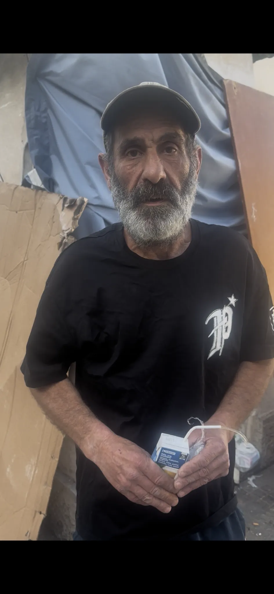 De vivir en una garita a tener trabajo: «Gracias a la oportunidad que me han dado, empieza una nueva vida»