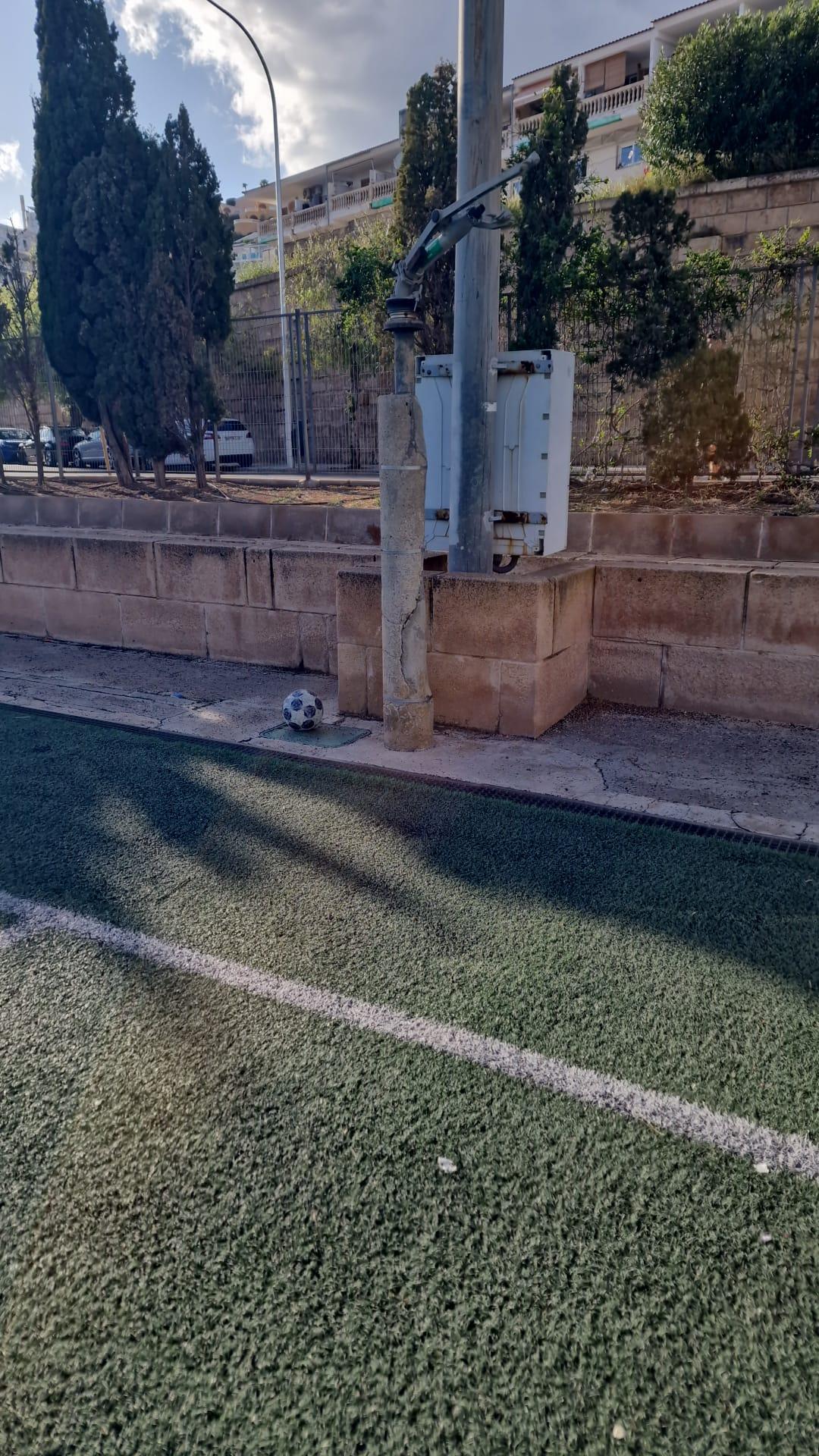 Segundo capítulo: un jugador del Santa Ponsa pierde el conocimiento tras un golpe con el aspersor