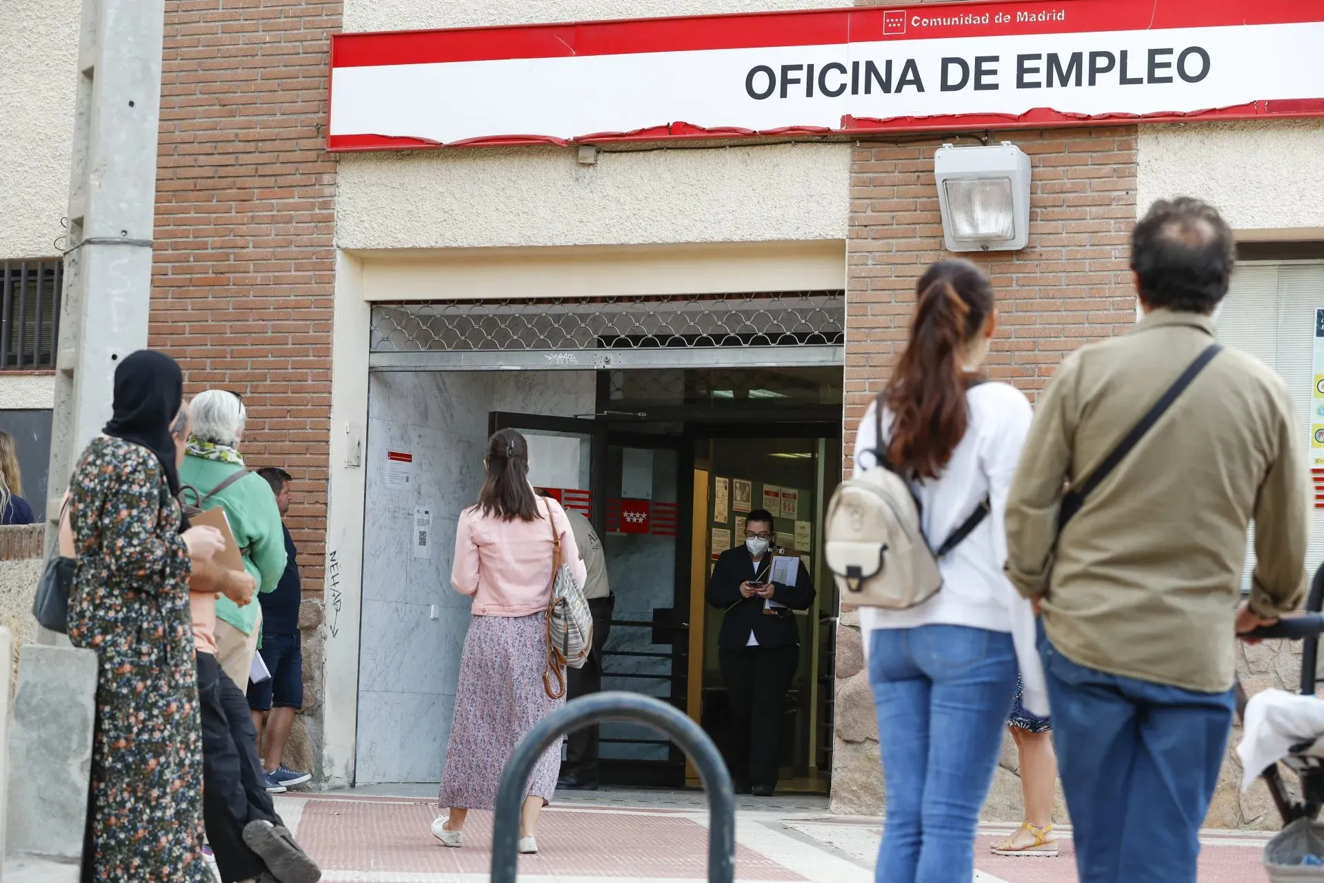 Confirmado por el SEPE: estos son los requisitos para cobrar el paro y trabajar de autónomo al mismo tiempo