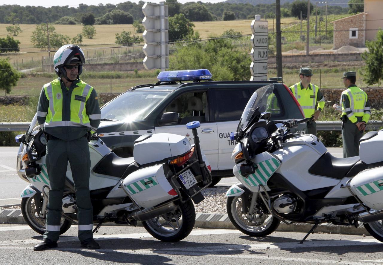 La Guardia Civil imputa a dos policías locales de Manacor por falsificar documentos para un curso