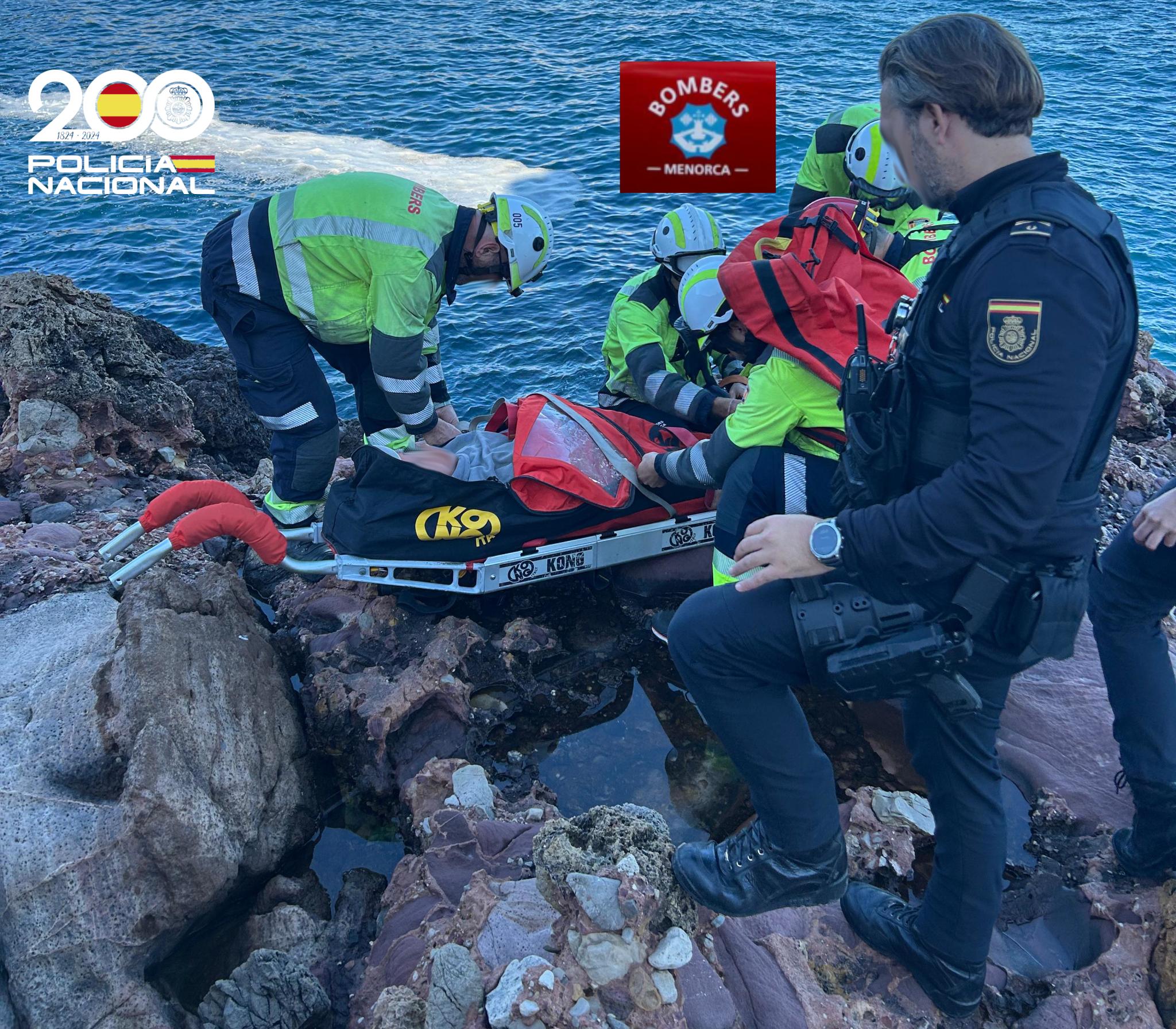 Intervención en Cala Morell por un hombre de avanzada edad que cayó por un acantilado