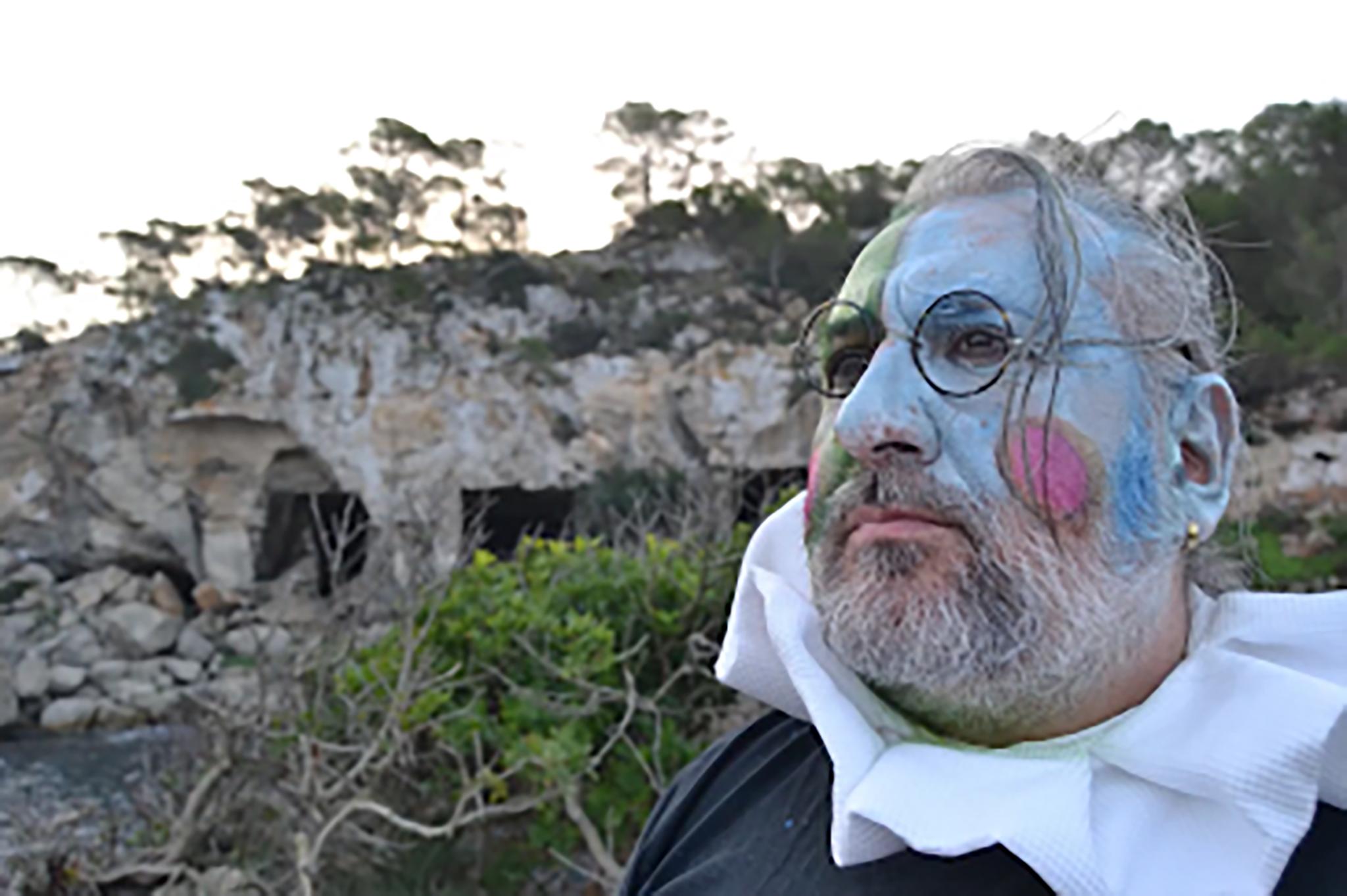 De lo que uno puede enterarse una tarde en la que visita una exposoción...