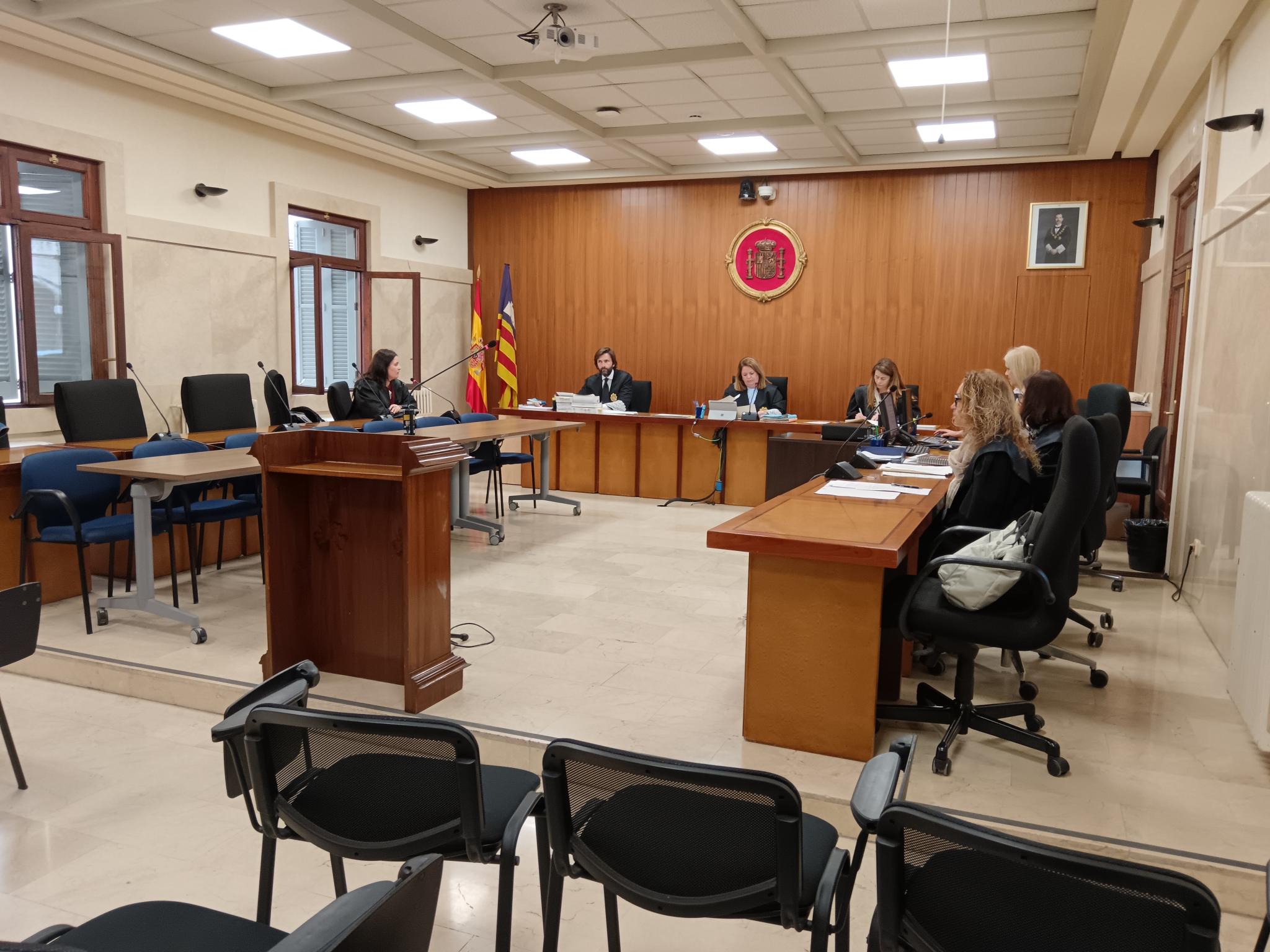 Condenado un abuelo de 81 años por abusos sexuales a sus nietas de 14 y 9 años en Palma