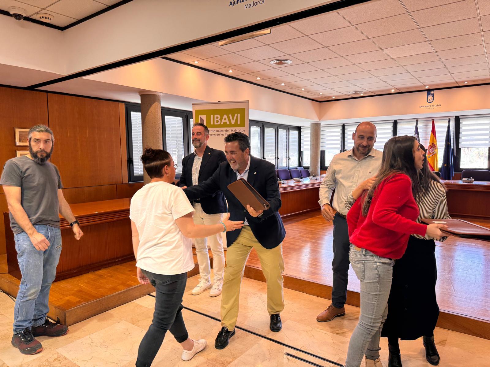 Entregadas las llaves de doce nuevas viviendas de alquiler social en el municipio