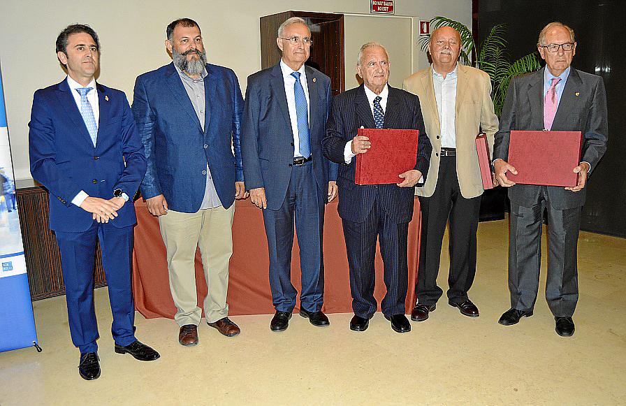Cena anual del Colegio de Peritos e Ingenieros técnicos