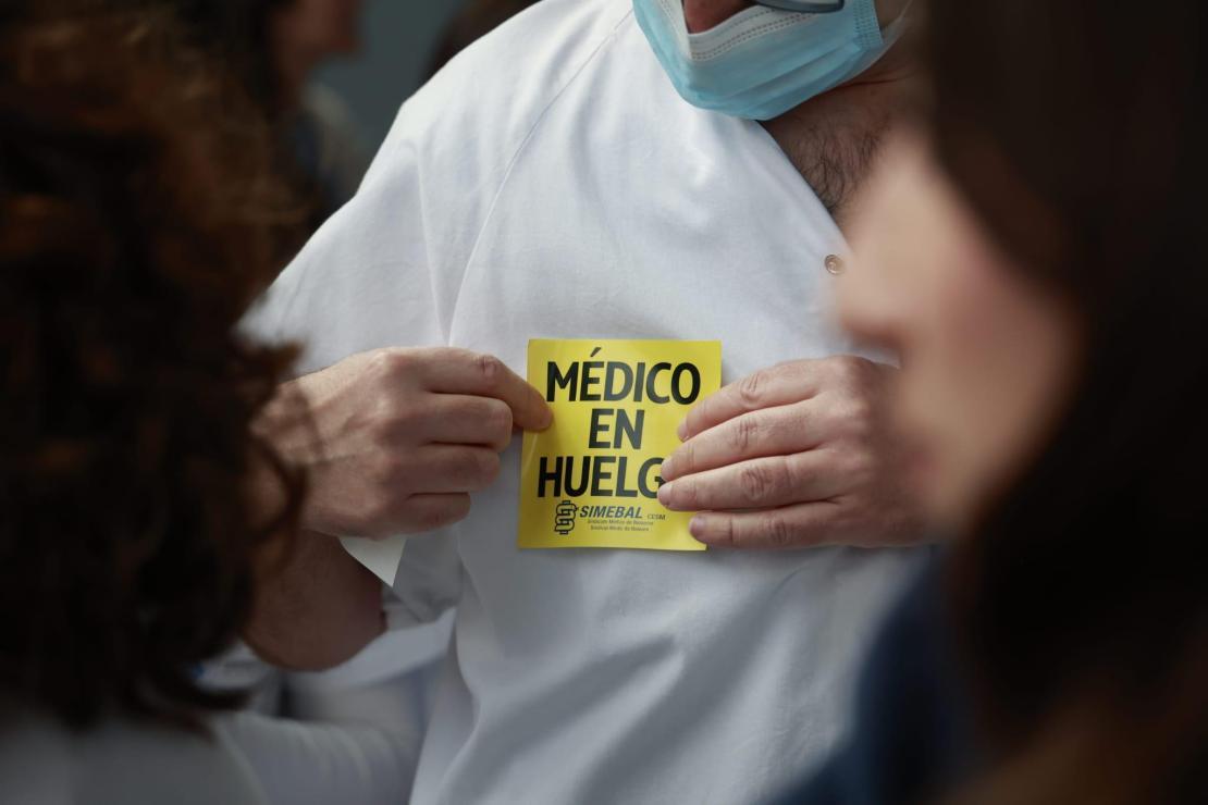 Los médicos inician este lunes la tercera semana de huelga este año por el Estatuto Marco