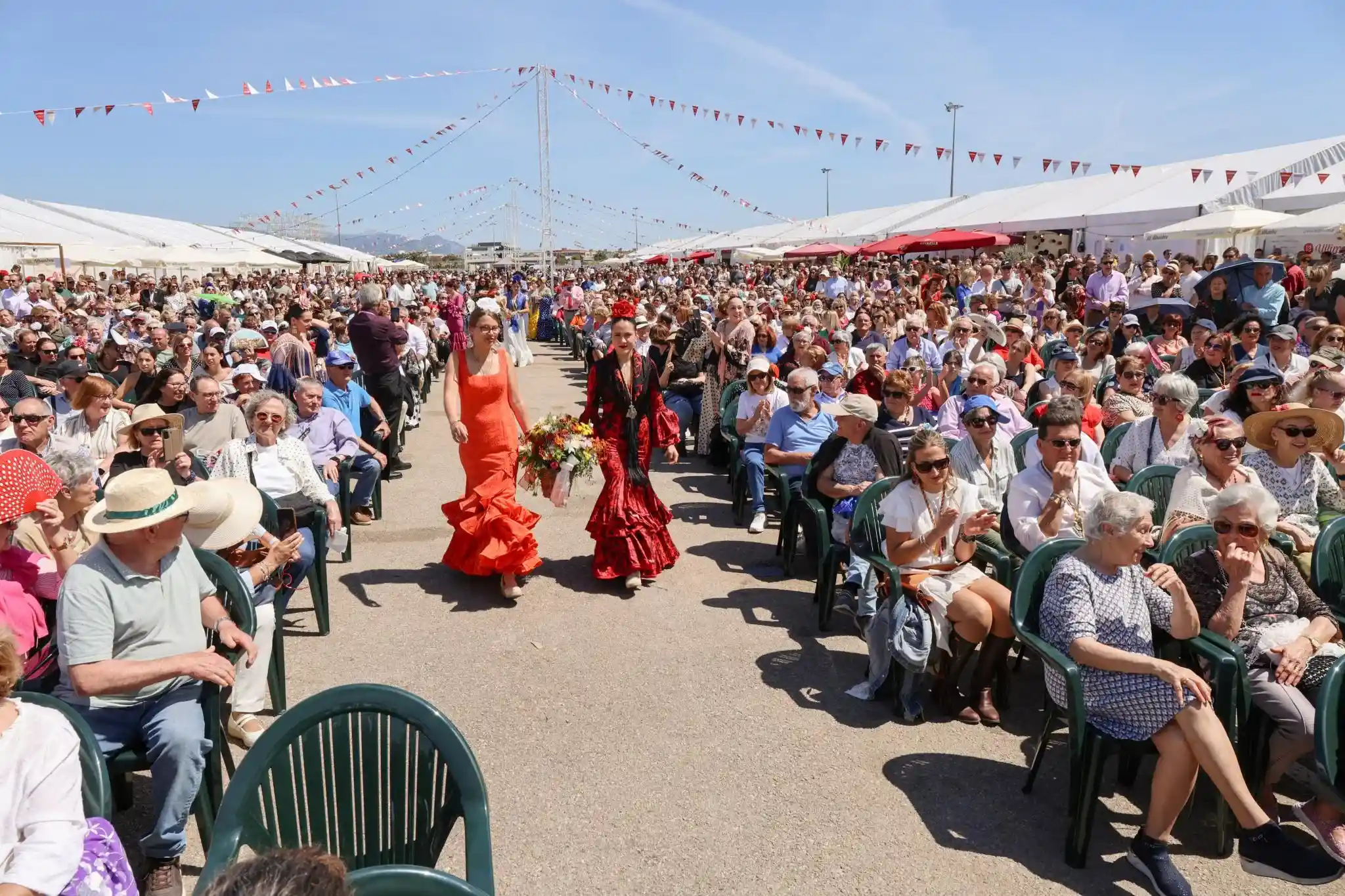 La Feria de Abril cierra con una misa rociera