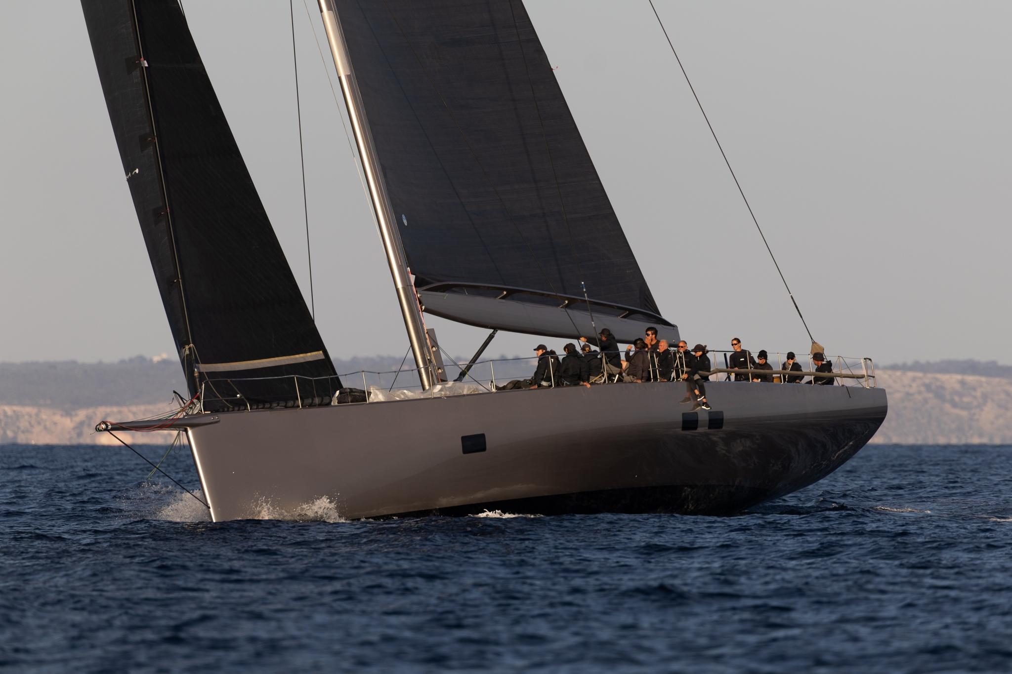El Tilakkhana II marca el ritmo y se anota el Line Honours de La Larga en la Sandberg PalmaVela