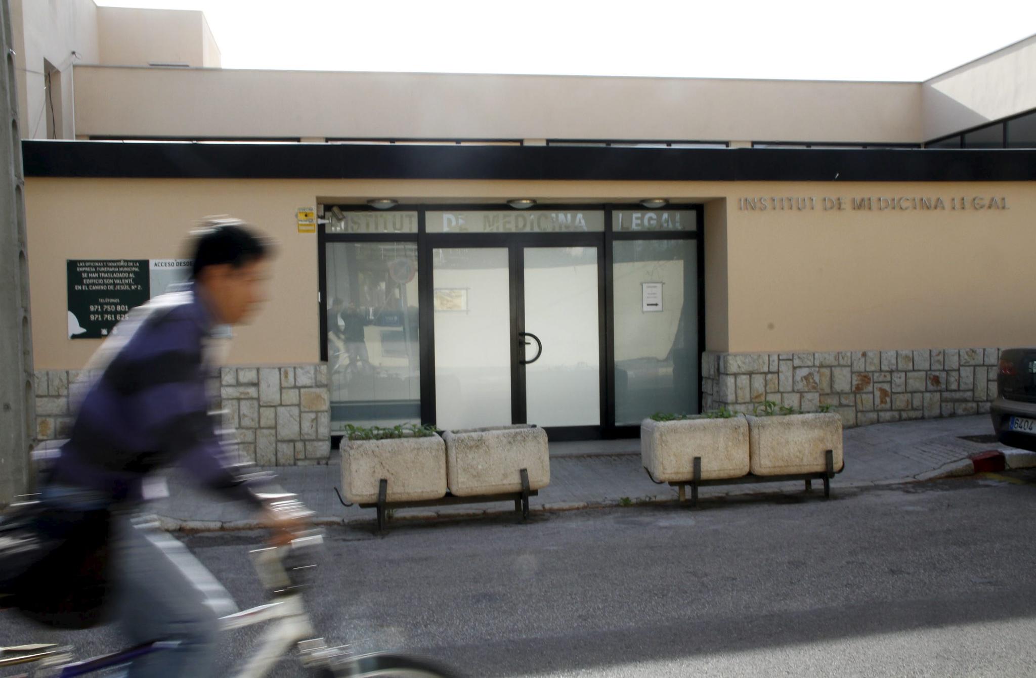 Esperas de hasta tres años para obtener el informe completo de la autopsia de un ser querido en Baleares