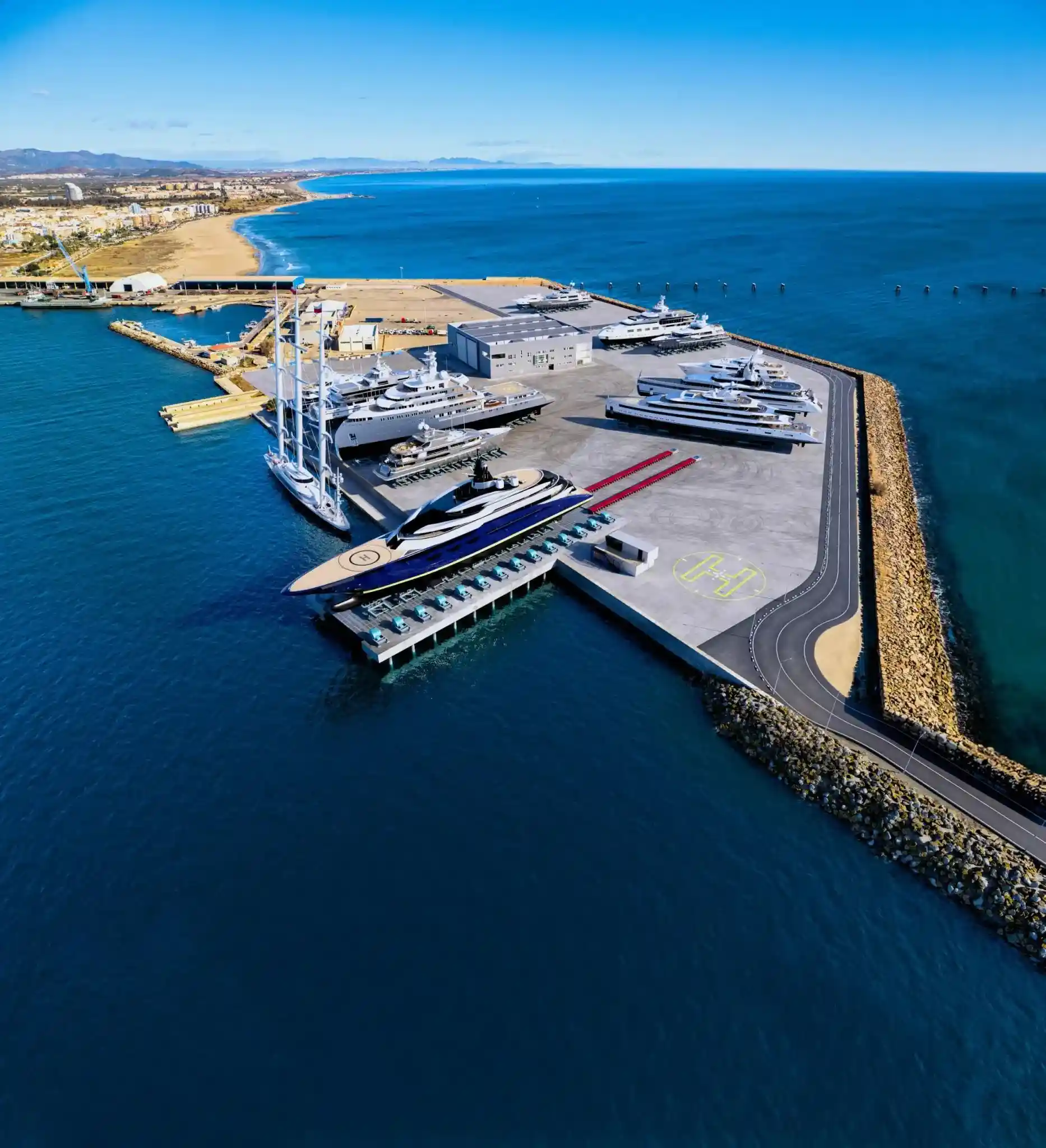 Astilleros de Mallorca amplía su capacidad y aterriza en Sagunto