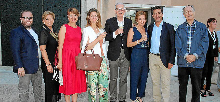 Cóctel solidario en el Palau March