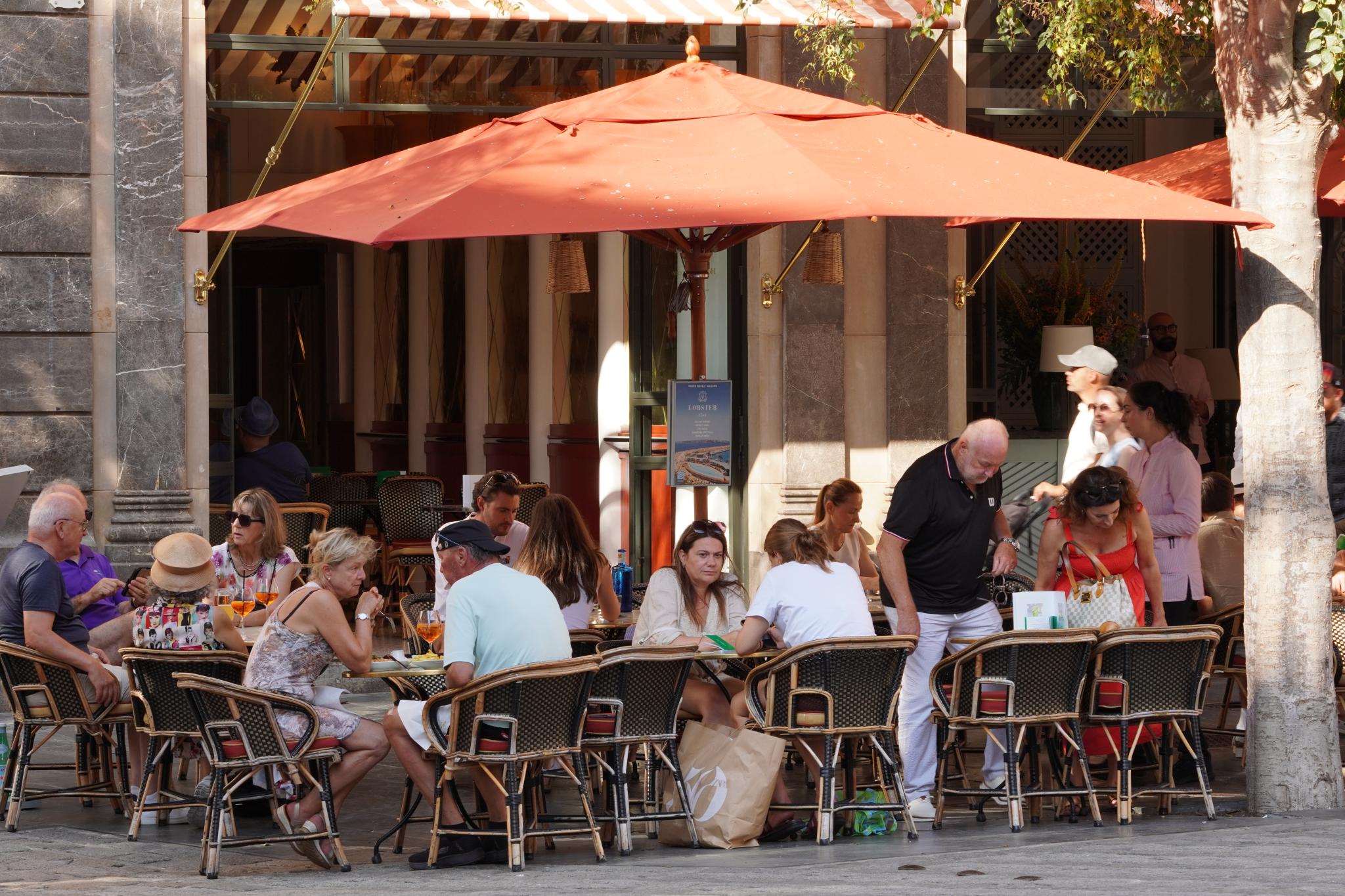 España cambia las normas y este verano las terrazas deberán cerrar en estas condiciones