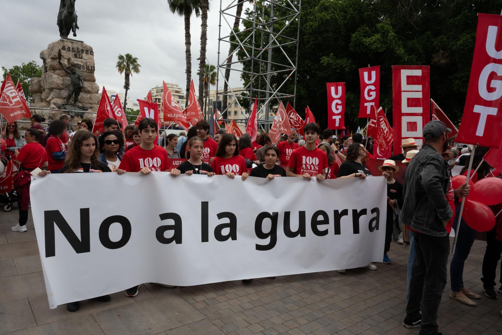 Más fuego que nubarrones en la fiesta del 1 de Mayo
