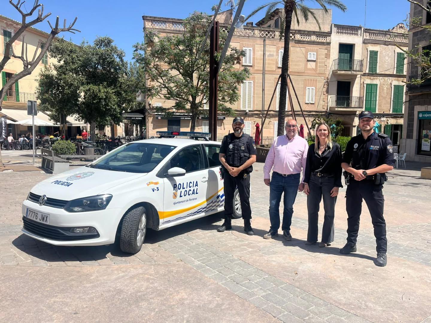 El escocés que amaba Porreres: Un regalo póstumo a la Policía Local de un vecino fallecido en 2023