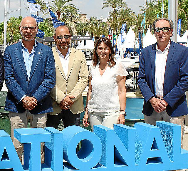 Jaume Vaquer recibe el premio Sánchez Barcaiztegui