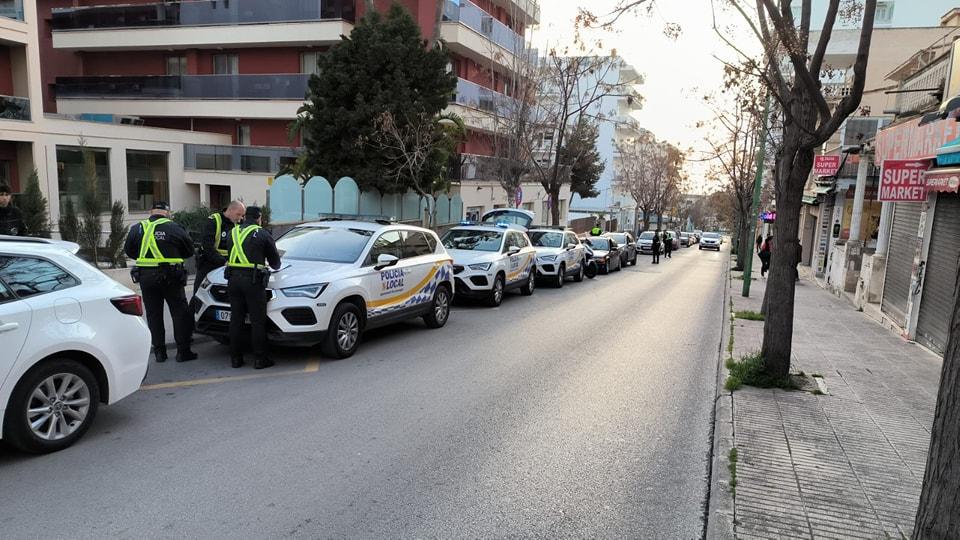 Detenido un turista drogado por agredir a varios policías locales de Llucmajor