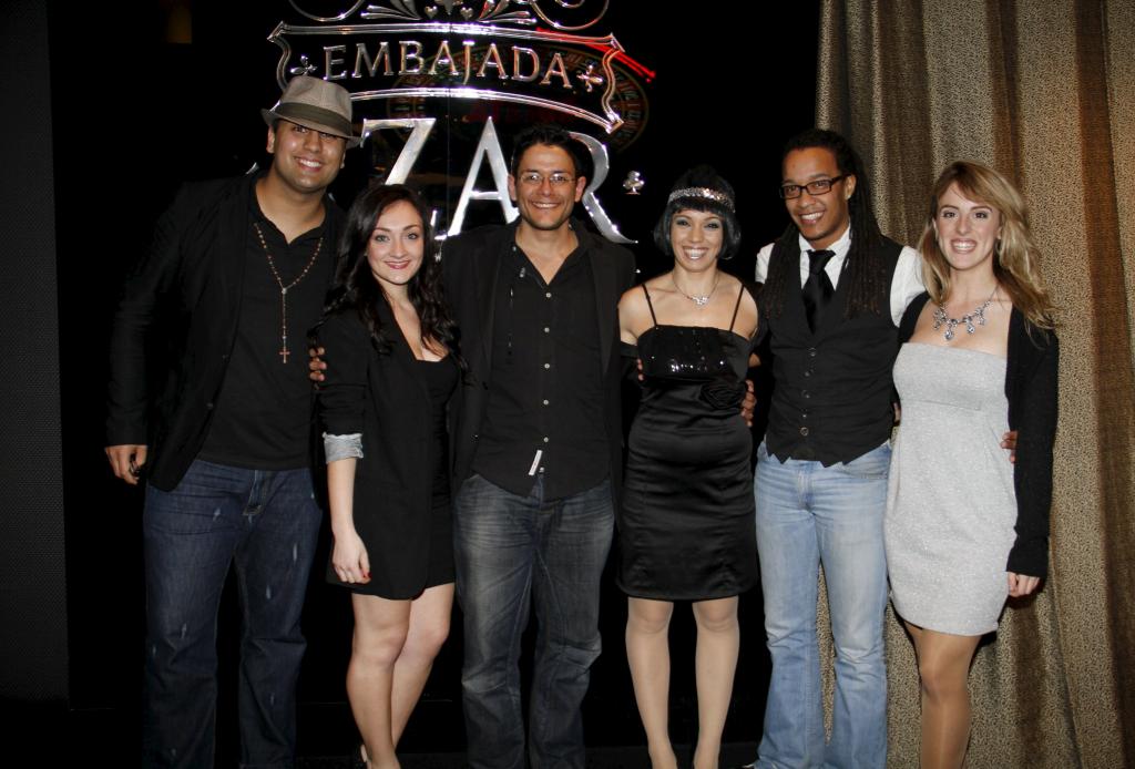 Embajada Azar