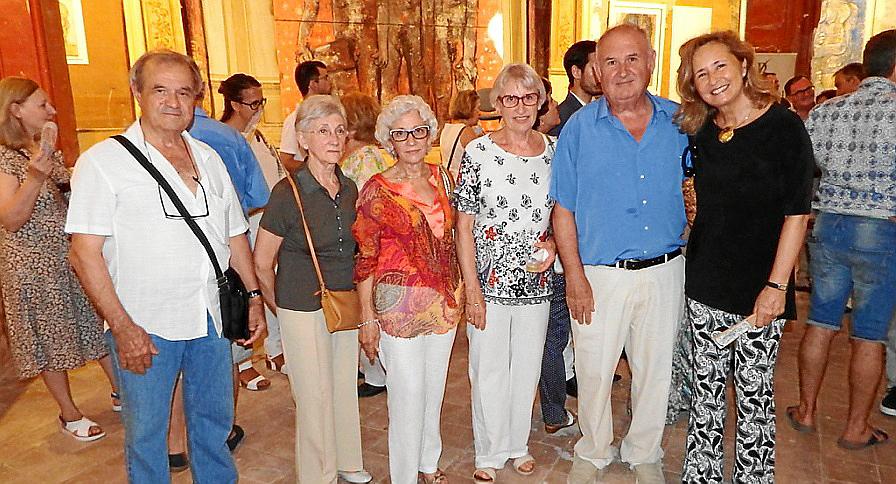 Joan Bennàssar expone su obra en el teatro Defensora de Sóller