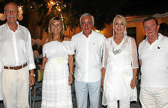 Fiesta de blanco en la Casa de Andalucía