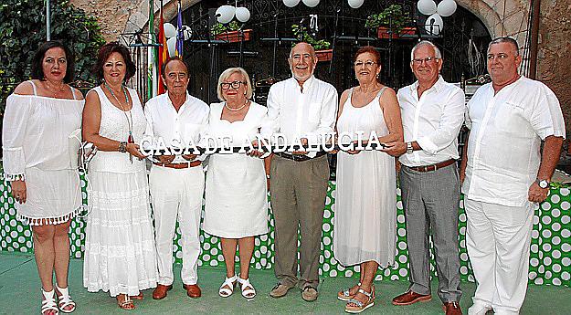 Fiesta de blanco en la Casa de Andalucía