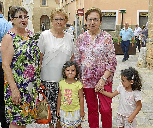 Los Cossiers danzan en Algaida