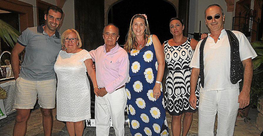 Fiesta de los Años 60 en la sede de la Casa de Andalucía