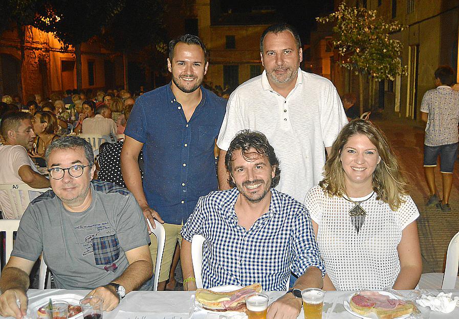 Cena solidaria en Felanitx