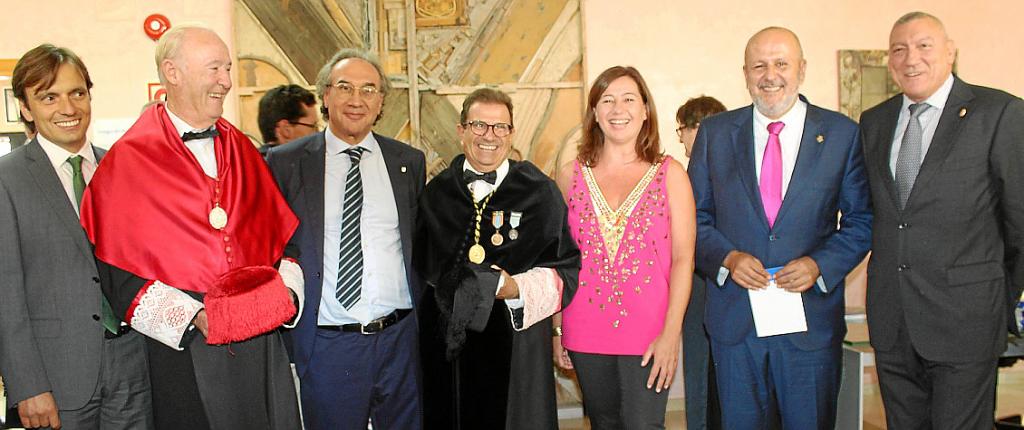 Apertura de curso en la Universitat