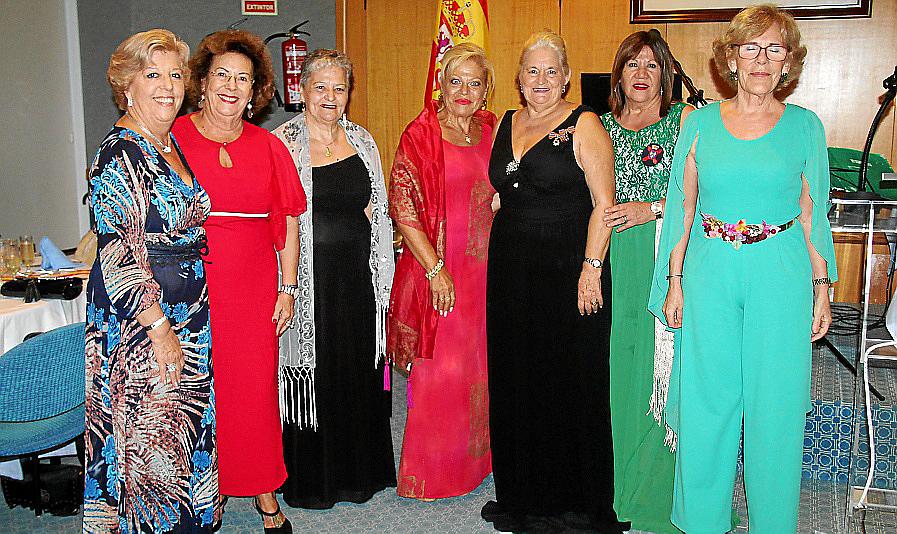 Cena de gala en honor de la Reina por su cumpleaños