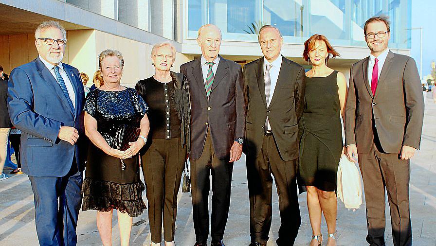 Los Reyes inauguran el Palau de Congressos