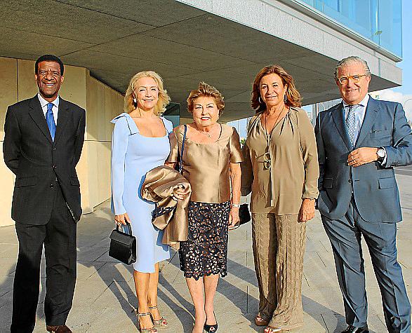 Los Reyes inauguran el Palau de Congressos