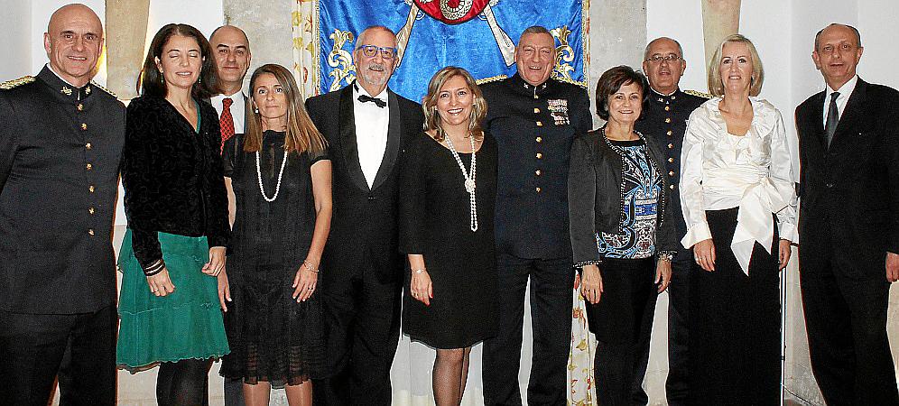 PATRONA INFANTERIA Y ARTILLERIA