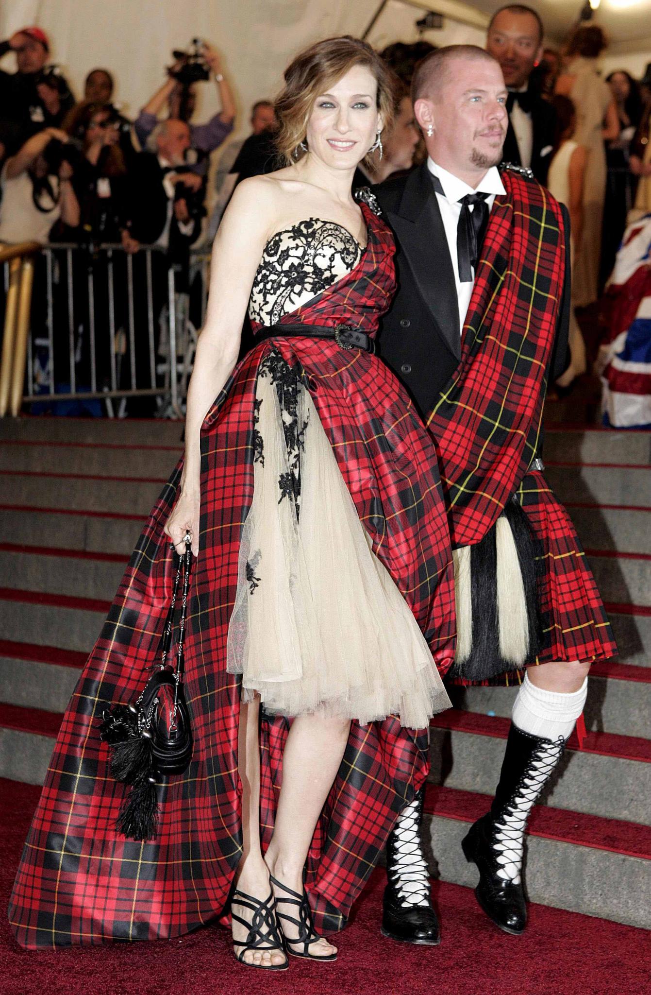 Sarah Jessica Parker y Alexander McQueen