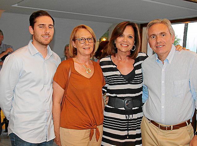 José Vicens, Marilena Colom, Elena Medina y José María Vicens.