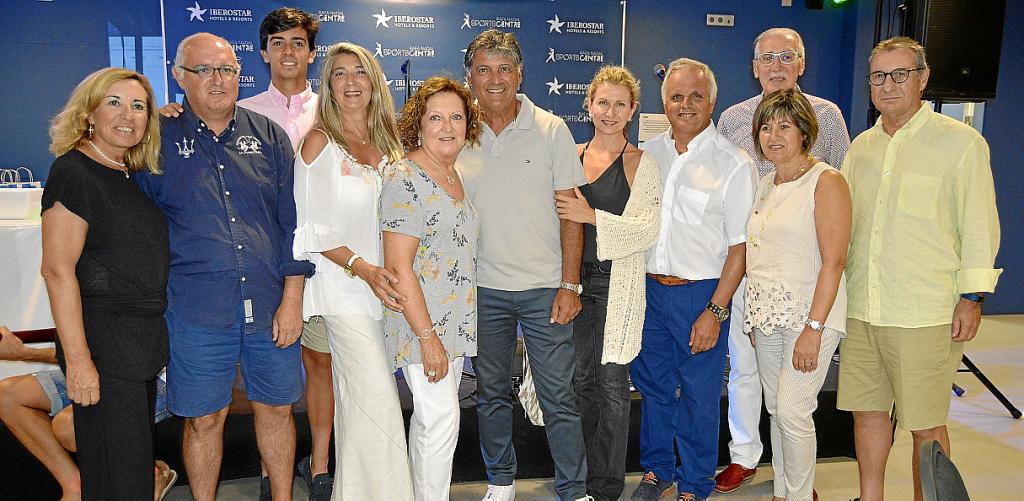Entrega de trofeos del torneo Toni Nadal de tenis