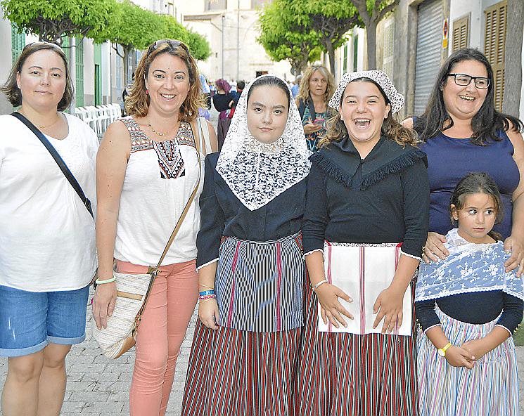 ‘Sa Processó’ llena las calles de Santa Margalida