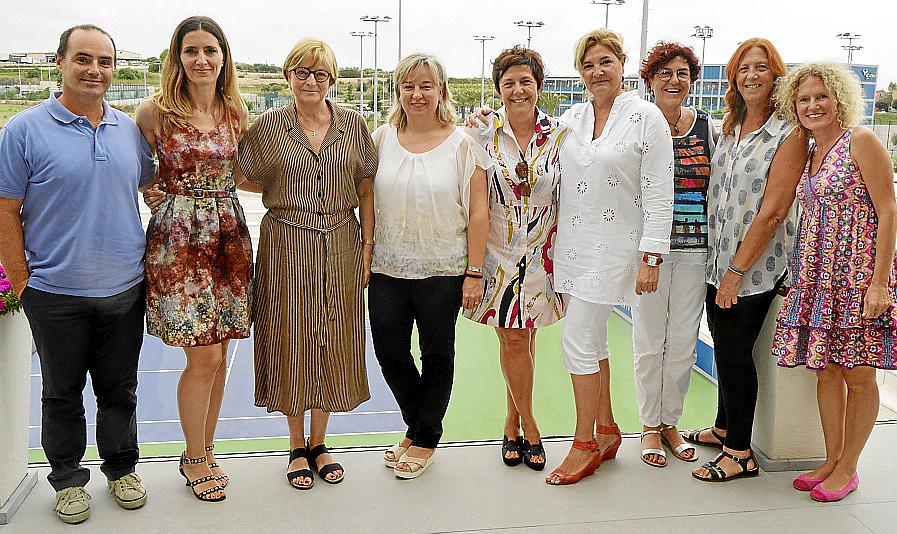 Homenaje a la primera supervisora del hospital de Manacor por su jubilación