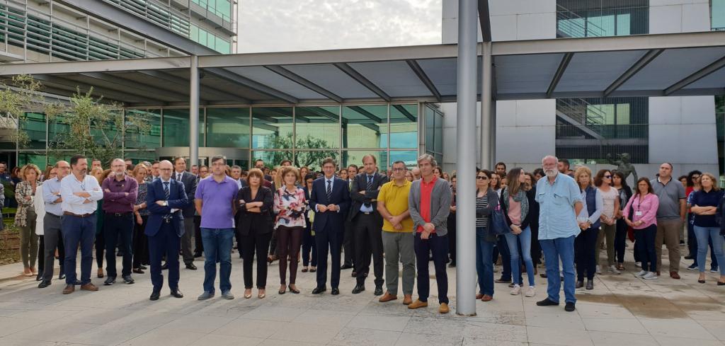 Mallorca guarda un minuto de silencio por los fallecidos en Sant Llorenç