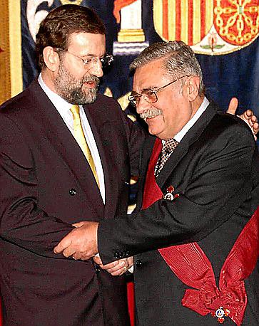 Pere A. Serra Bauzá, recibe la Gran Cruz de la Orden Civil de Alfonso X el Sabio.