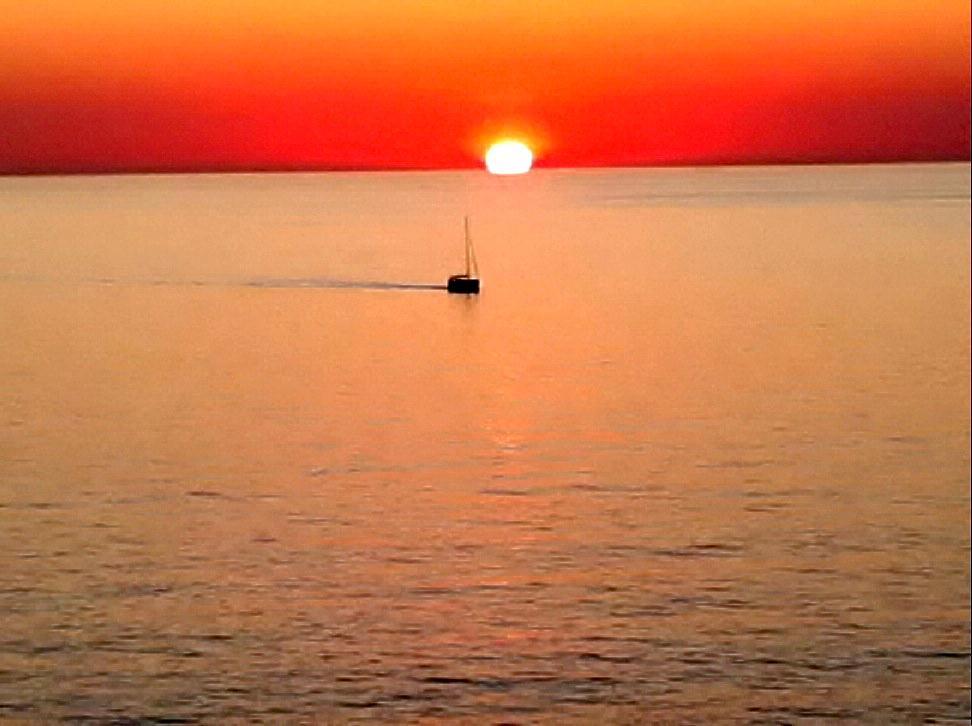 Sol navegando (Sa Foradada, Deià)