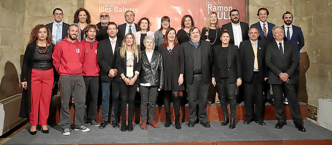 Entrega de los Premis Ramon Llull y Medalles d’Or de la Comunitat