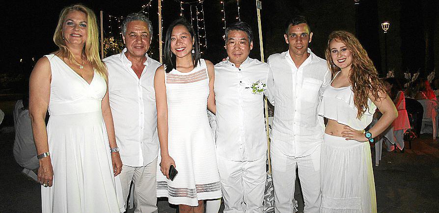 La X Cena en Blanco, en sa Feixina